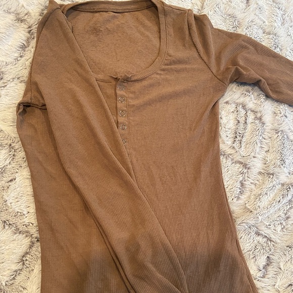 Vampire diaries Elena shirt flow <3 - Picture 1 of 1